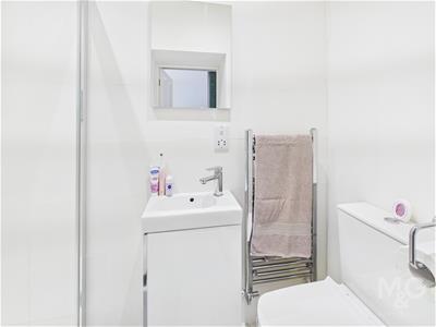En Suite Shower
